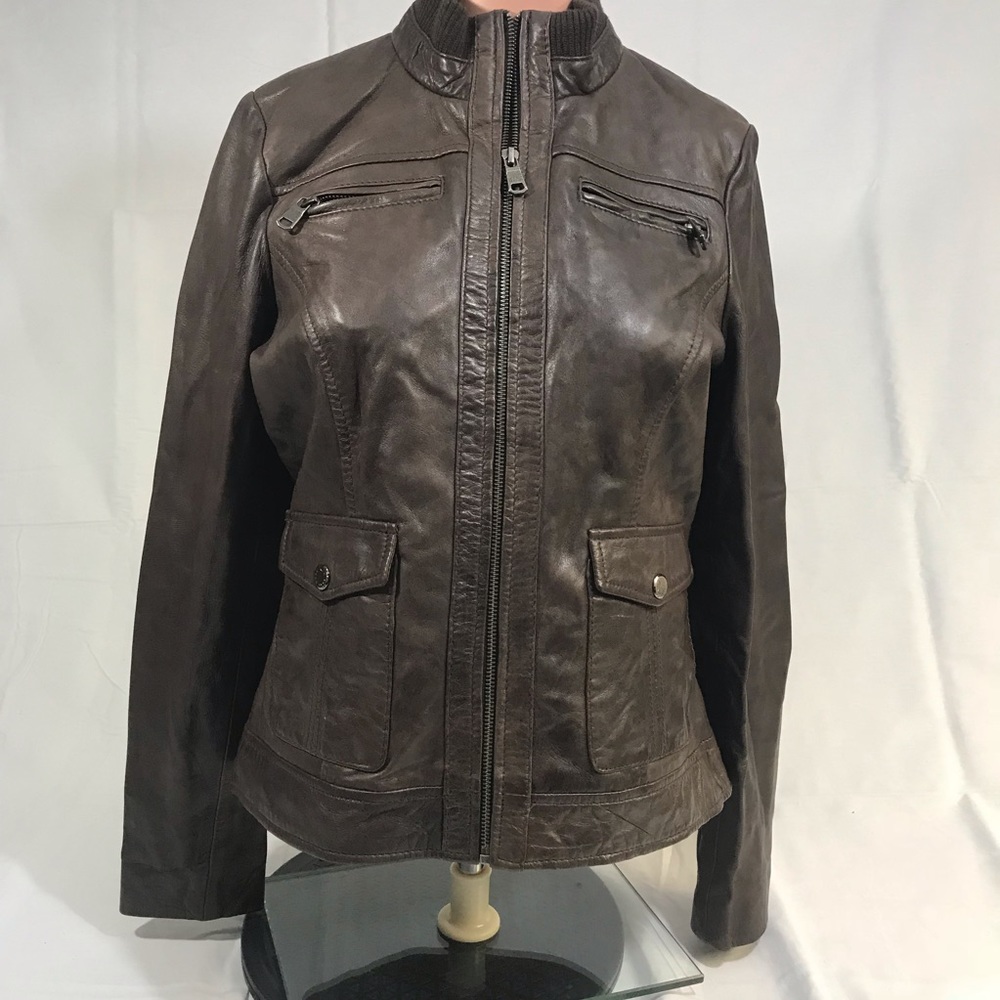 Woman’s Andrew Marc Brown leather jacket M